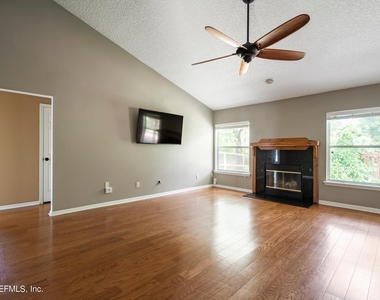 193 Ivy Lakes Drive - Photo Thumbnail 7