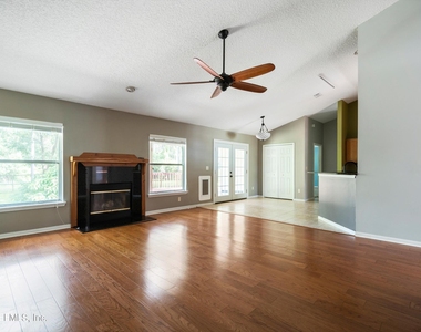 193 Ivy Lakes Drive - Photo Thumbnail 4