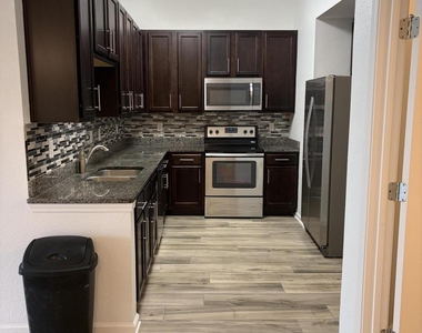1810 Golden Lake Loop - Photo Thumbnail 3
