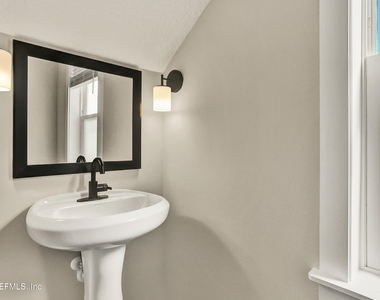 453 E 1st Street - Photo Thumbnail 9