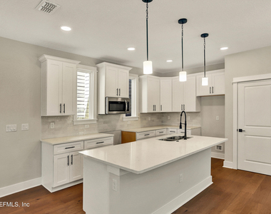 453 E 1st Street - Photo Thumbnail 6