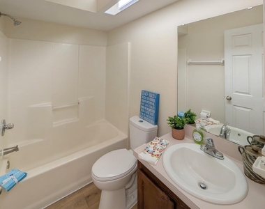 2460 Egrets Glade Drive - Photo Thumbnail 18