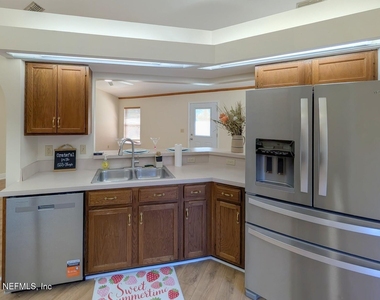 2460 Egrets Glade Drive - Photo Thumbnail 10
