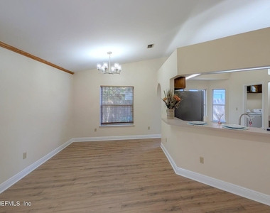 2460 Egrets Glade Drive - Photo Thumbnail 7