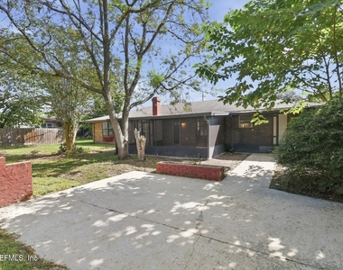 6010 Hillman Drive - Photo Thumbnail 14