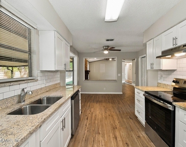 6010 Hillman Drive - Photo Thumbnail 4