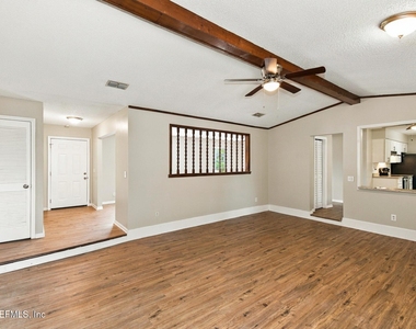 6010 Hillman Drive - Photo Thumbnail 2