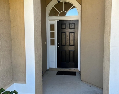 3537 Whisper Creek Boulevard - Photo Thumbnail 2