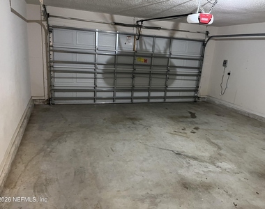 3537 Whisper Creek Boulevard - Photo Thumbnail 3