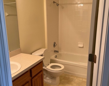 3537 Whisper Creek Boulevard - Photo Thumbnail 9
