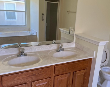 3537 Whisper Creek Boulevard - Photo Thumbnail 24