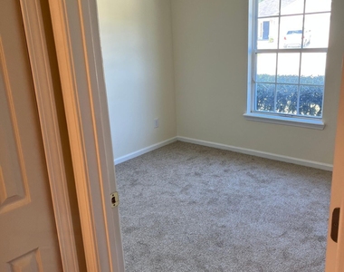 3537 Whisper Creek Boulevard - Photo Thumbnail 10