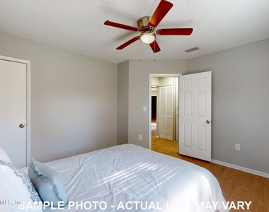 5930 Wilmar Road W - Photo Thumbnail 11