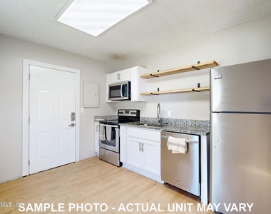 5930 Wilmar Road W - Photo Thumbnail 6