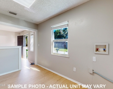 5930 Wilmar Road W - Photo Thumbnail 7