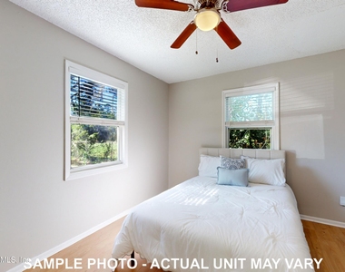 5930 Wilmar Road W - Photo Thumbnail 10