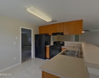 7644 Arancio Drive - Photo Thumbnail 6