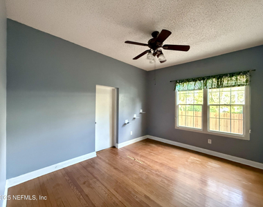 2739 Green Street - Photo Thumbnail 10