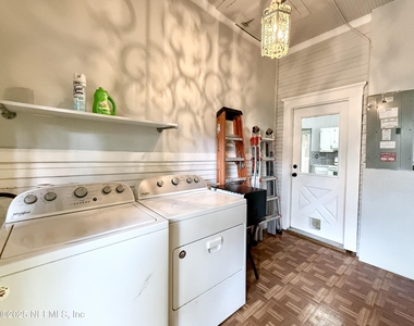 2739 Green Street - Photo Thumbnail 14