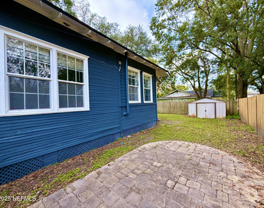 2739 Green Street - Photo Thumbnail 17