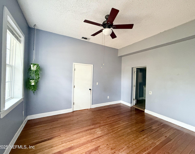2739 Green Street - Photo Thumbnail 8