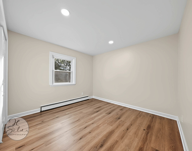 15 Arrowhead Drive - Photo Thumbnail 12