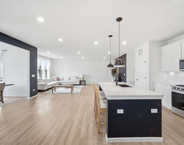 24618 W Alexis Lane - Photo Thumbnail 13