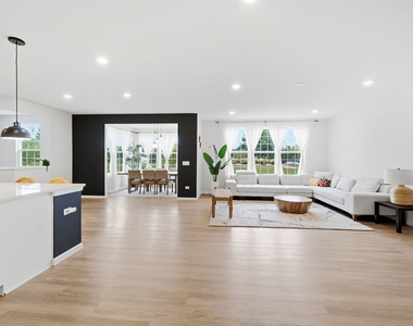 24618 W Alexis Lane - Photo Thumbnail 6