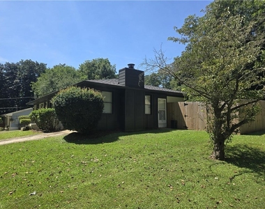 3305 Flowers Drive - Photo Thumbnail 5