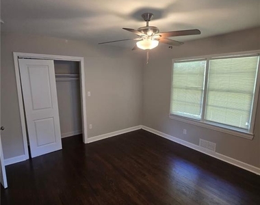 3305 Flowers Drive - Photo Thumbnail 25