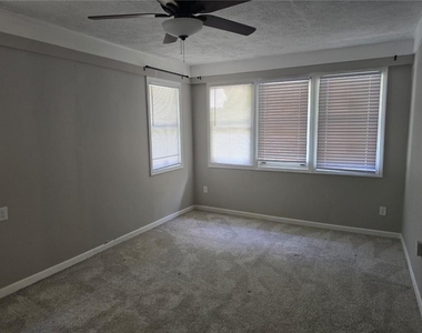 3305 Flowers Drive - Photo Thumbnail 16