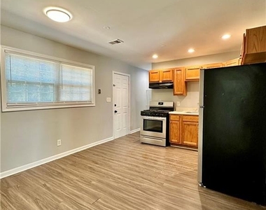 1223 Pineglen Drive - Photo Thumbnail 4