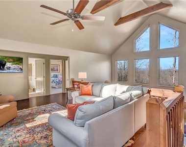196 Grayson Pointe - Photo Thumbnail 10