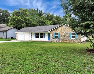 649 Oakland Way - Photo Thumbnail 1
