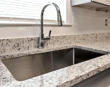 649 Oakland Way - Photo Thumbnail 22