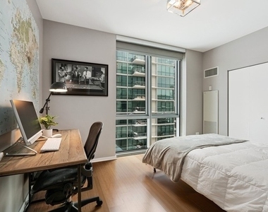 123 S Green Street - Photo Thumbnail 19