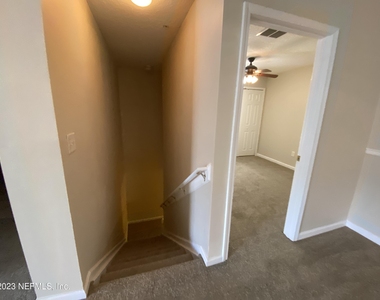 8204 White Falls Boulevard - Photo Thumbnail 11