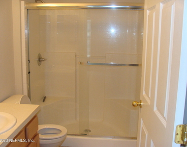 8204 White Falls Boulevard - Photo Thumbnail 29