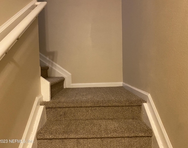 8204 White Falls Boulevard - Photo Thumbnail 9