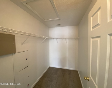 8204 White Falls Boulevard - Photo Thumbnail 24