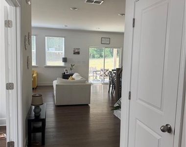 3543 Dover Run Lane - Photo Thumbnail 2