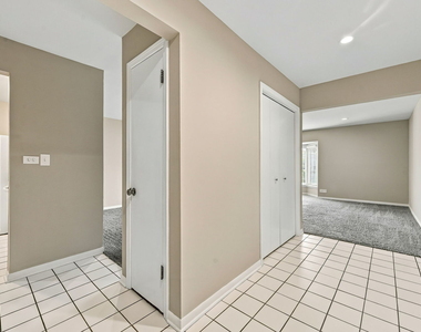 2600 Windsor Mall - Photo Thumbnail 4