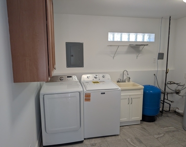 2515 E Cass Street - Photo Thumbnail 8