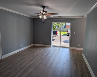 2515 E Cass Street - Photo Thumbnail 9