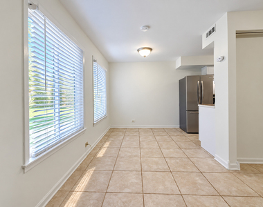 1344 Cove Drive - Photo Thumbnail 3