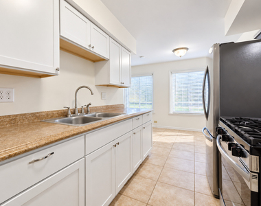 1344 Cove Drive - Photo Thumbnail 7