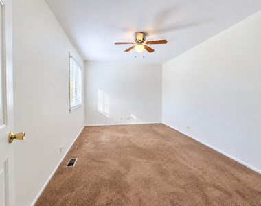 1344 Cove Drive - Photo Thumbnail 11