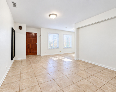 1344 Cove Drive - Photo Thumbnail 9