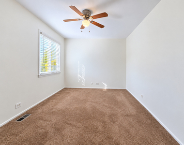 1344 Cove Drive - Photo Thumbnail 10