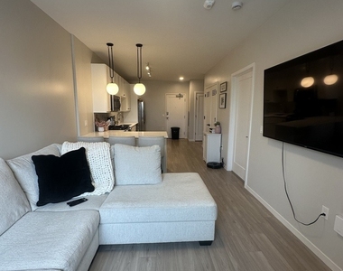 100 N Haven Avenue - Photo Thumbnail 2